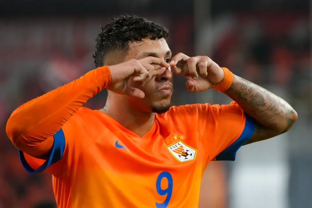 杏彩体育中国官网-关于探讨经验：备战中超关键时刻，各队教练战术研究的信息