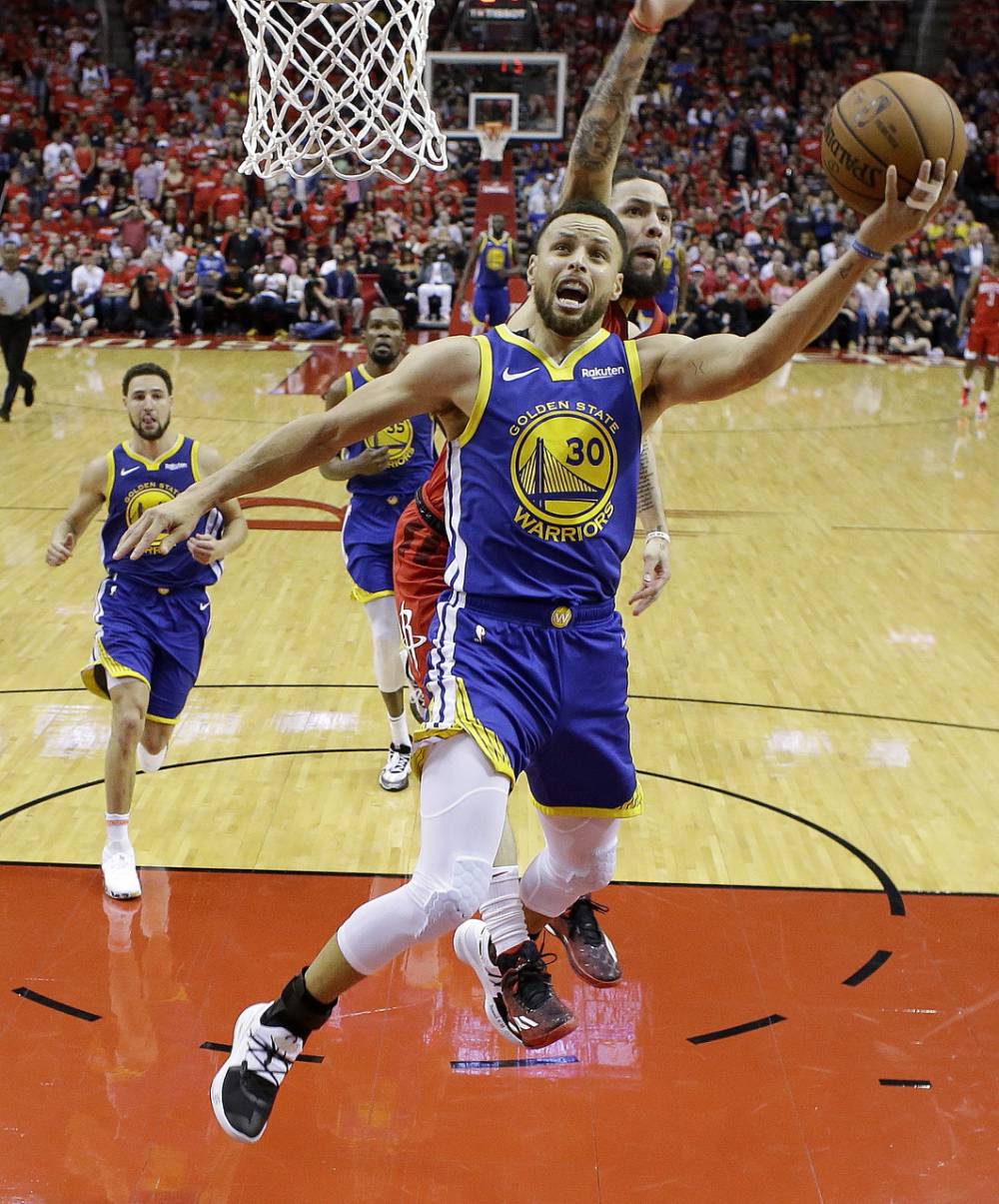 欧洲篮球联赛城市间战火硝烟,球员表现精彩的简单介绍 欧洲篮球联赛城市间战火硝烟,球员表现精彩的简单介绍