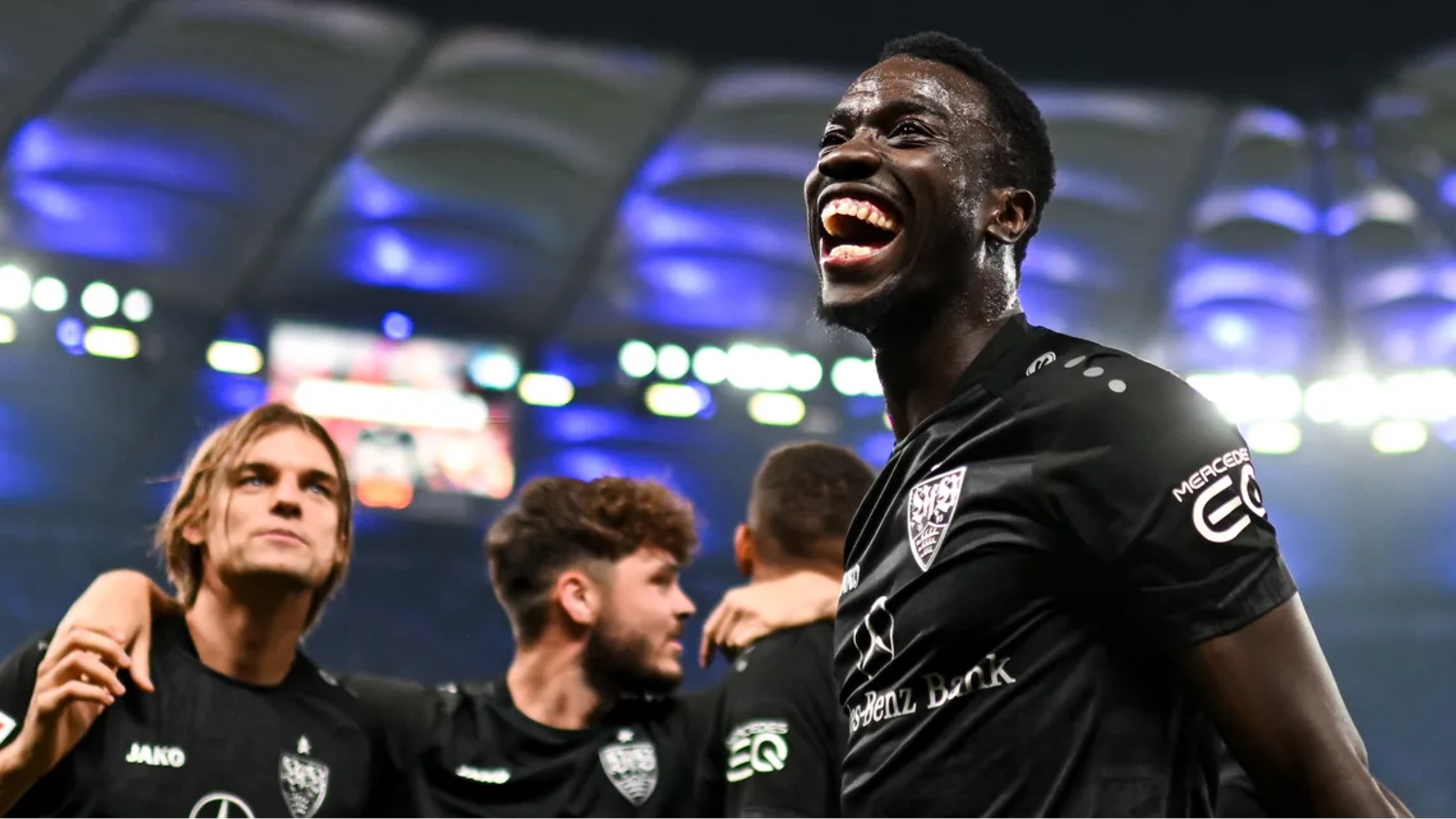 杏彩体育app下载-包含多特蒙德再战柏林赫塔，冠军呼声渐高的词条