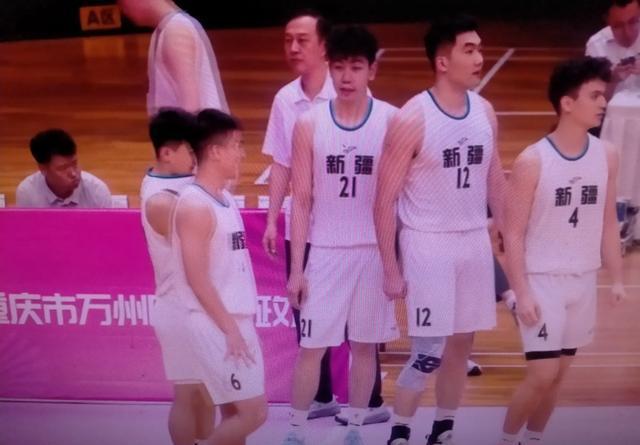 新疆男篮遭遇连败，面临压力的简单介绍