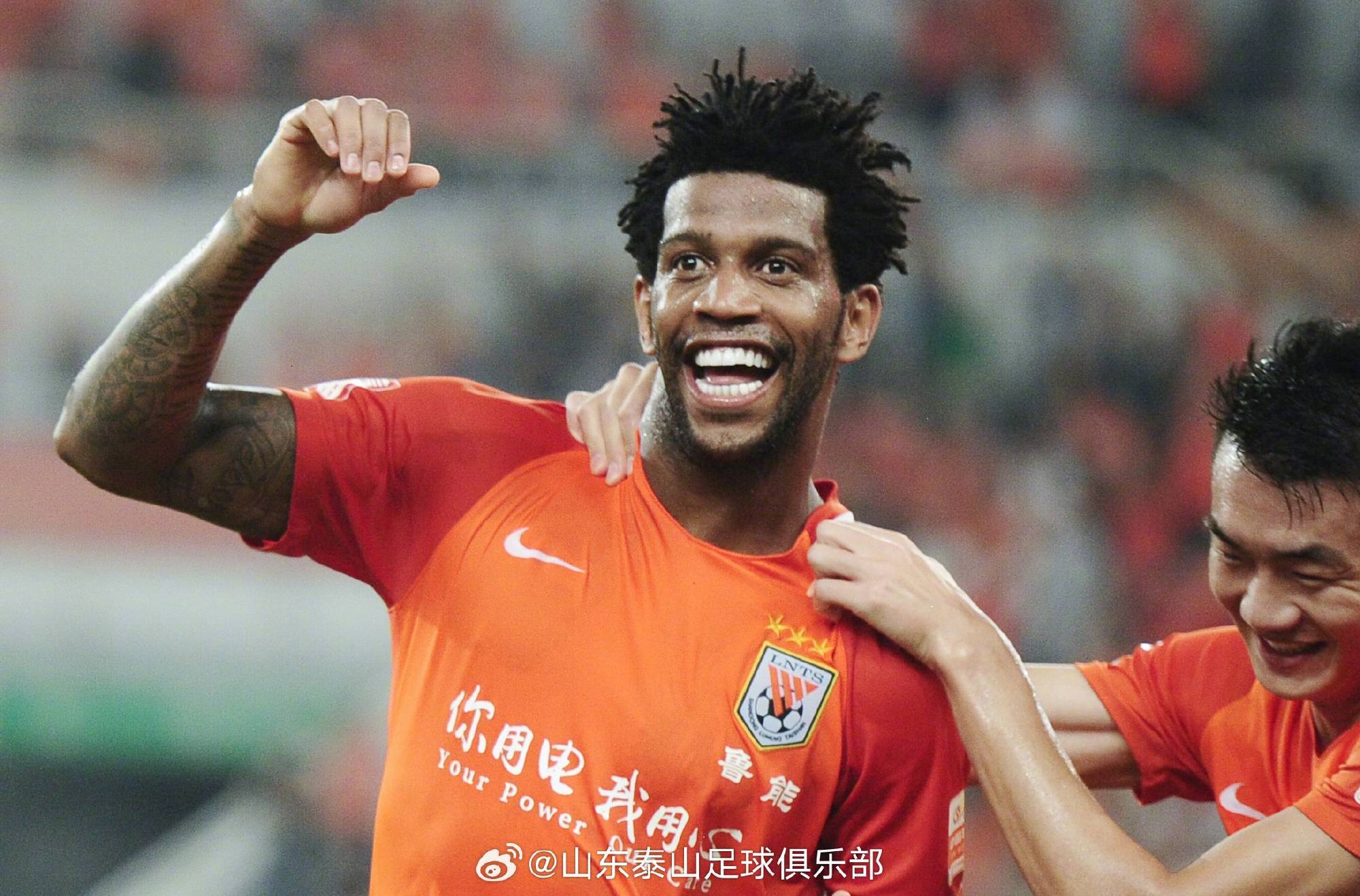 资深球员退役宣布,引发球迷感慨 资深球员退役宣布,引发球迷感慨