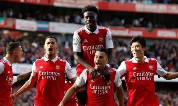 杏彩体育直播-阿森纳轻松凯旋，横扫南安普顿成功拿下3分