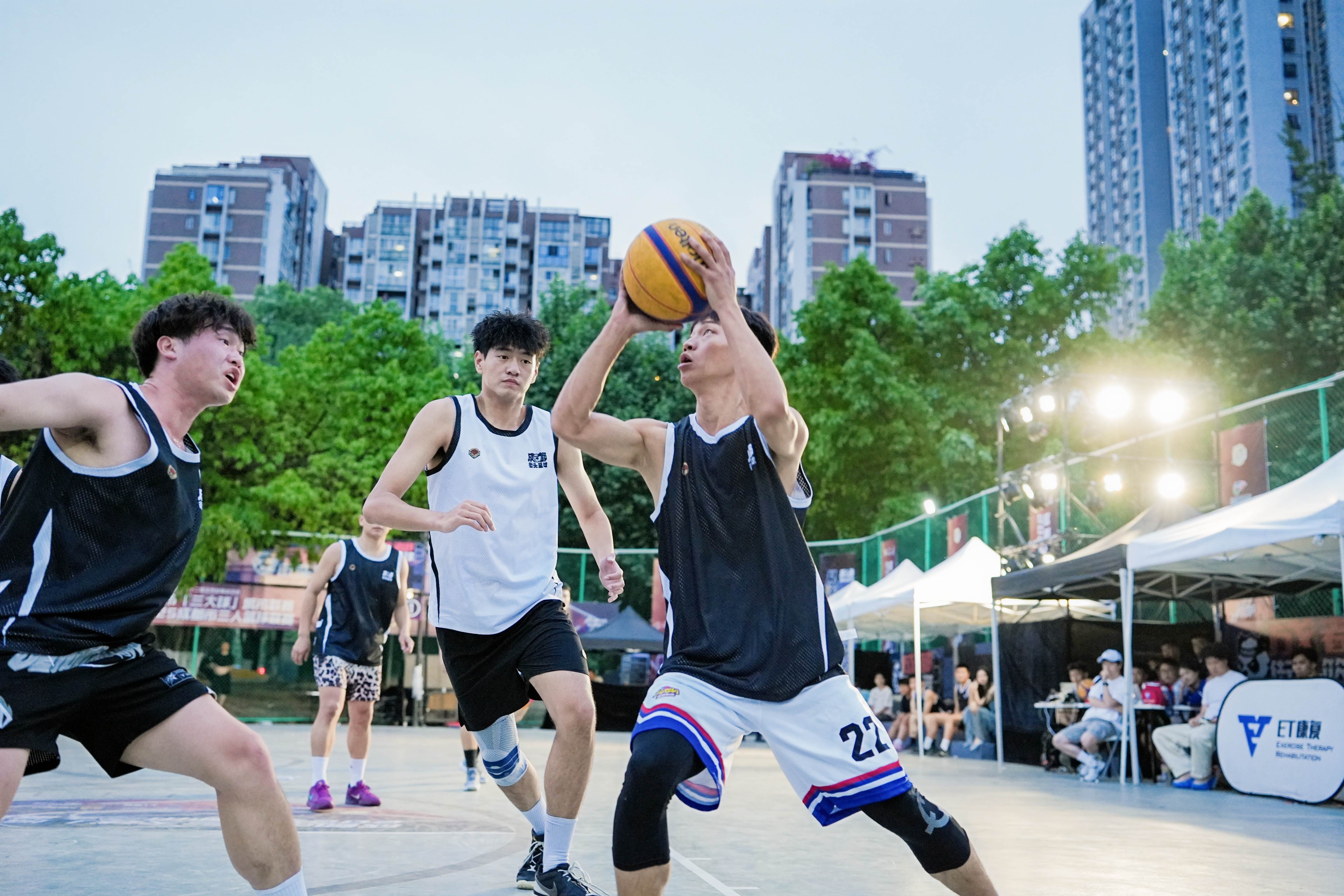 关于篮球热潮:球场魅力无法抗拒的信息 关于篮球热潮:球场魅力无法抗拒的信息