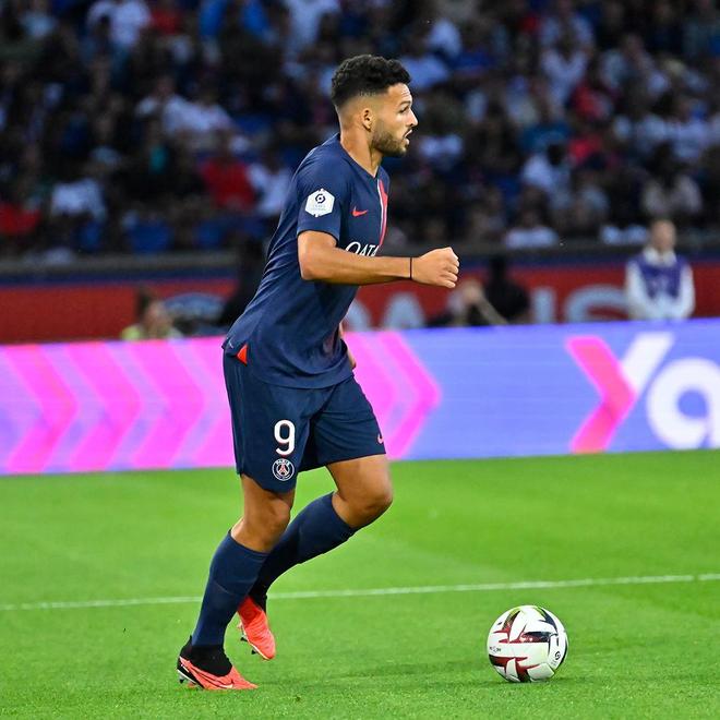 斯洛伐克国家队大胜对手，喜获四强名额