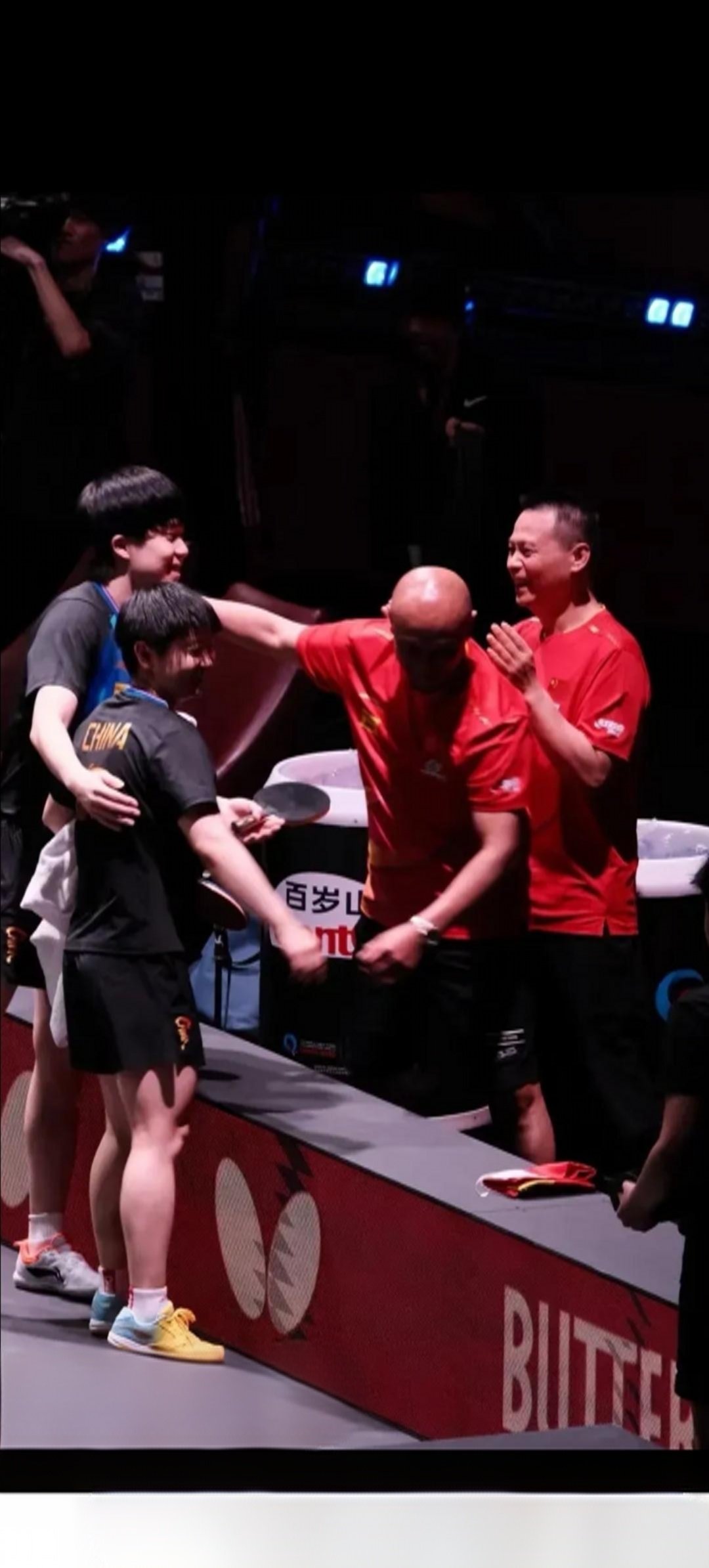 关于赛场上一幕幕感人瞬间,让人热泪盈眶!的信息 关于赛场上一幕幕感人瞬间,让人热泪盈眶!的信息