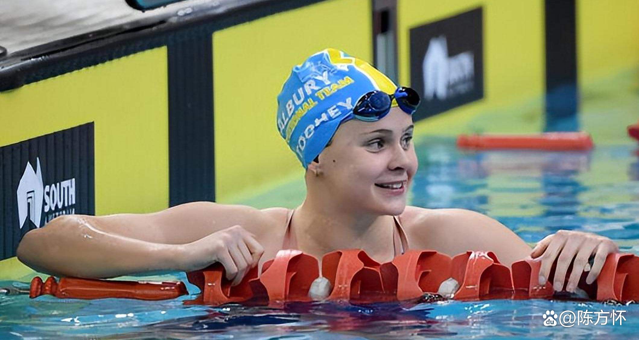 包含澳大利亚游泳健将刷新世界纪录的词条