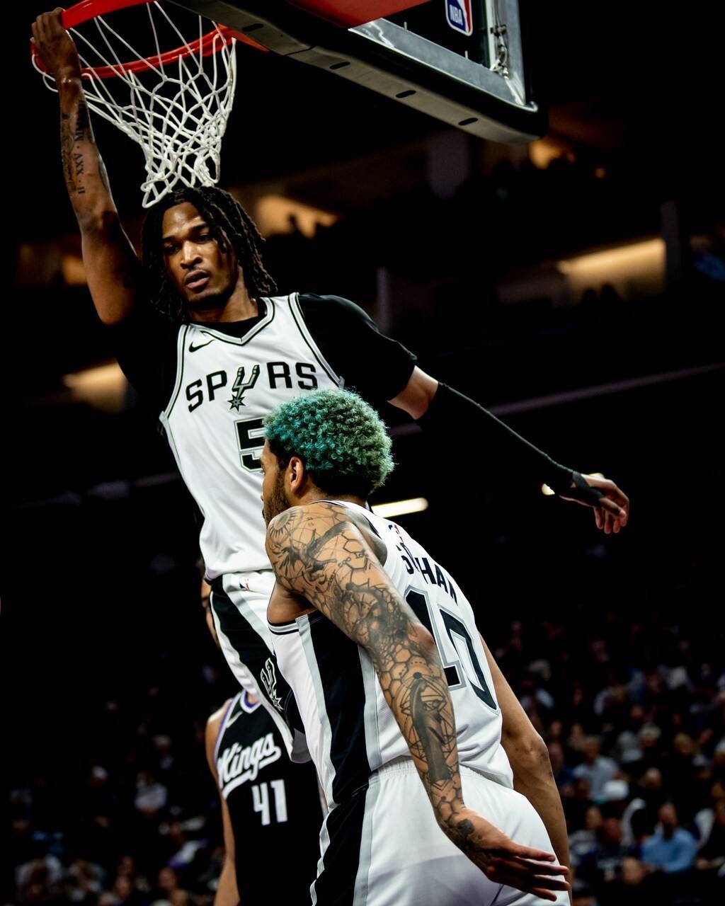 斯顿遭驱逐,森林狼负马刺 斯顿遭驱逐,森林狼负马刺