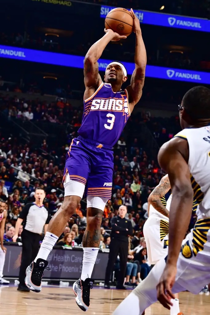 杏彩体育直播-步行者客场战胜太阳，取得优势